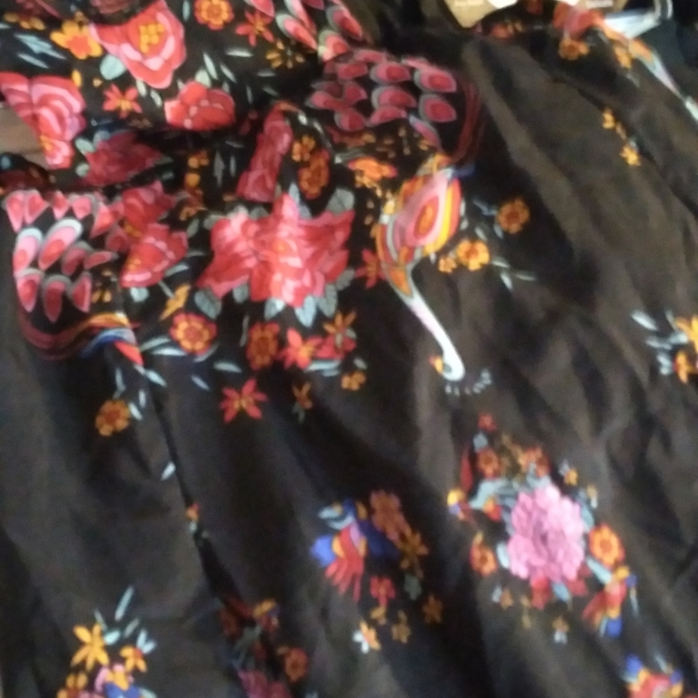Dress - Picture 2 of 2